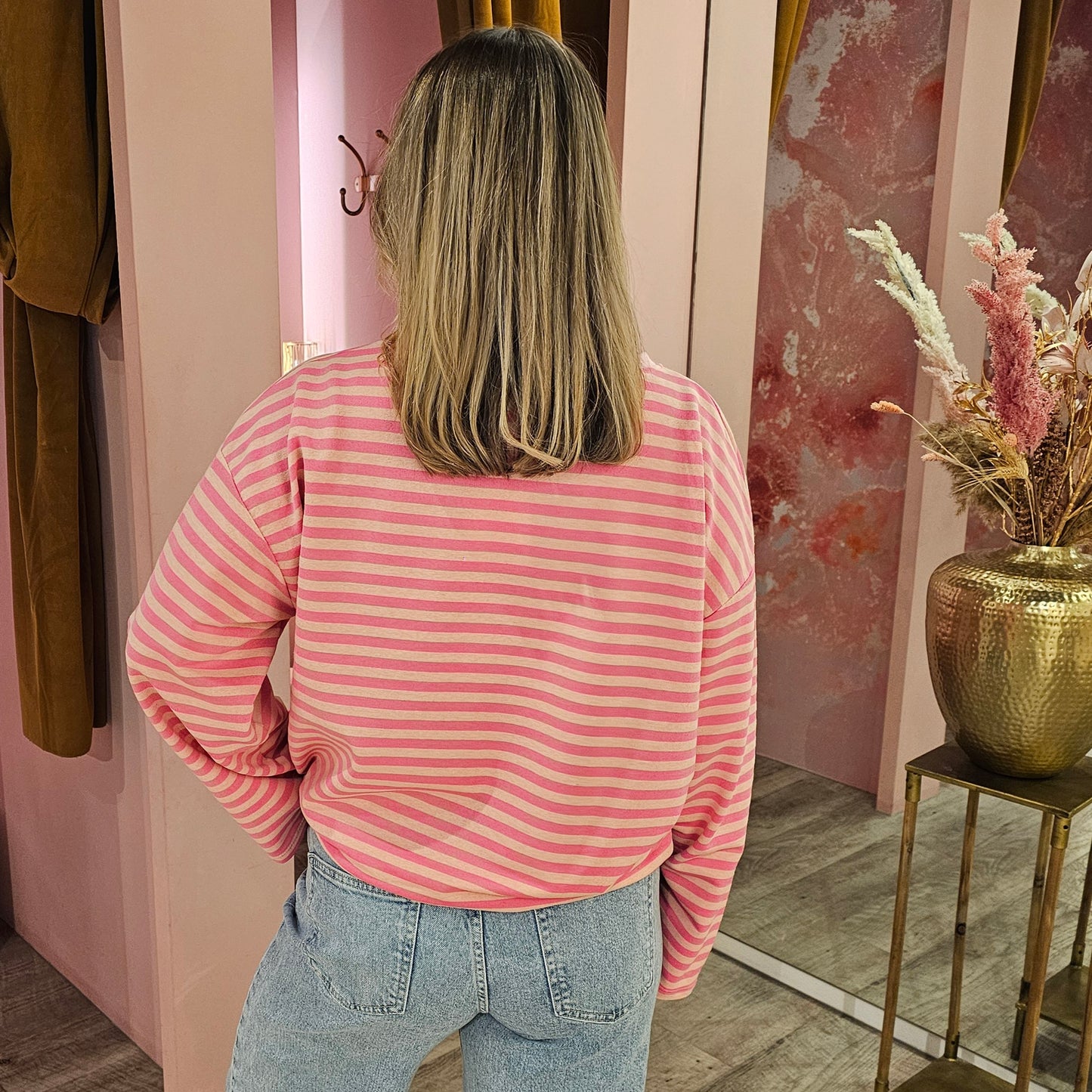 Sweater Out of office 20334 Roze