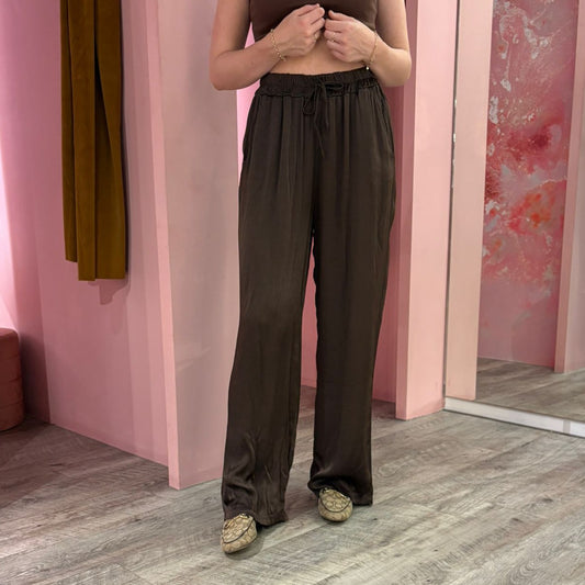 Broek wijd satinlook 21-269 Bruin
