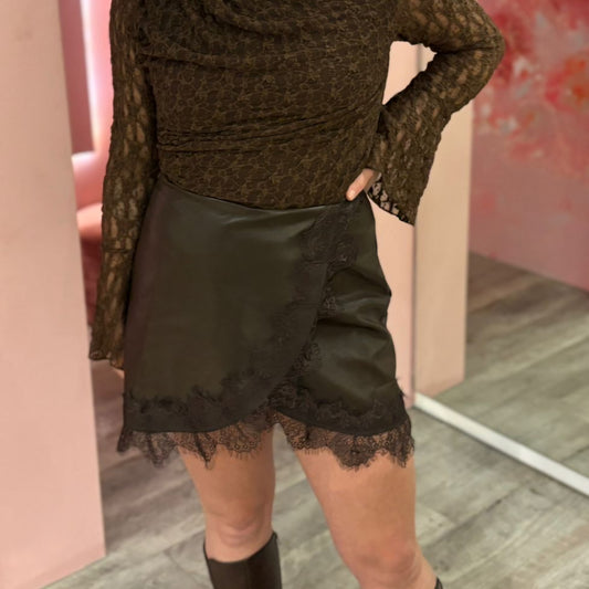 PU skort lace  62100 Bruin