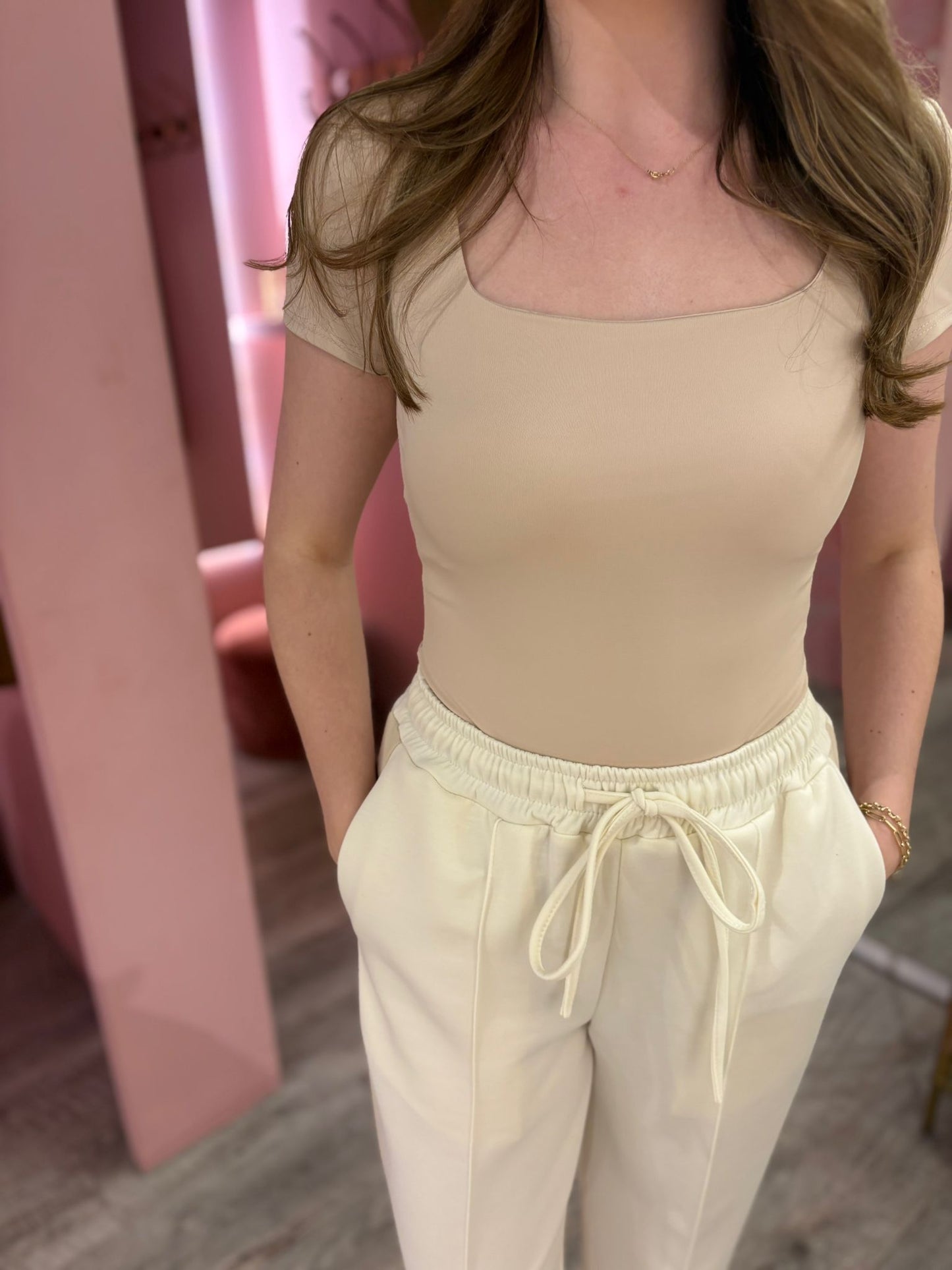 Body lage hals 38099 Beige